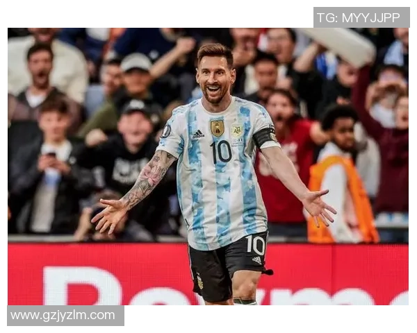 足球巨星共聚一堂举杯畅饮庆祝荣耀时刻 足球巨星共聚一堂举杯畅饮庆祝荣耀时刻